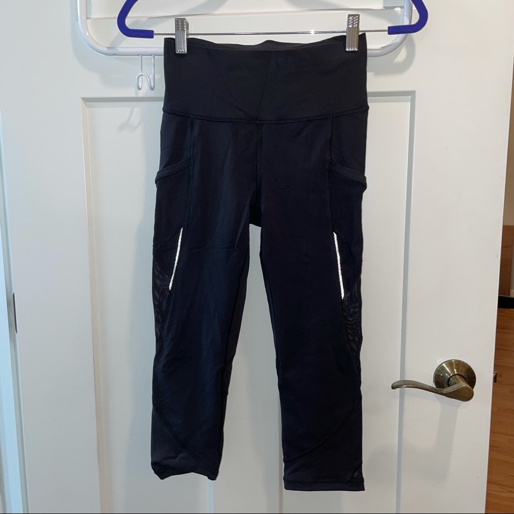 Lululemon cropped mesh sides leggings